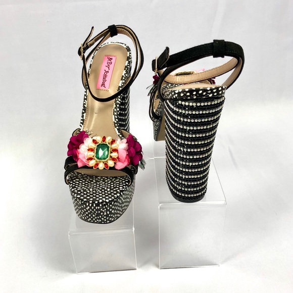 Betsy Johnson Platform Heels - Picture 3 of 8